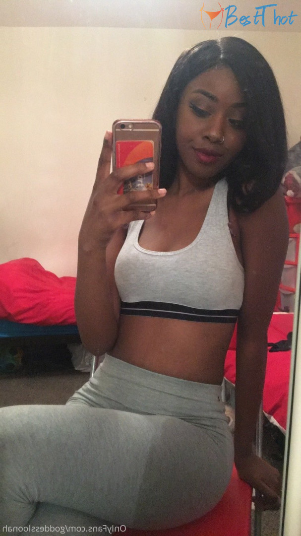 Photo by goddessloonah published on December 24,2024 03:10:52 - BestThots