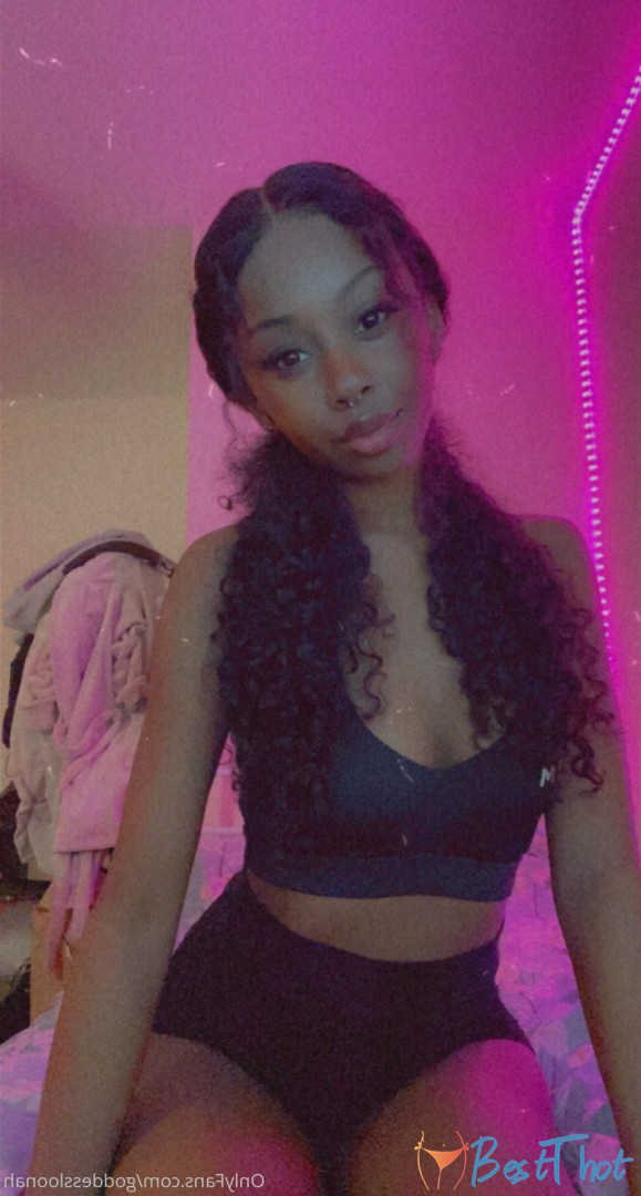 Photo by goddessloonah published on December 24,2024 03:11:06 - BestThots