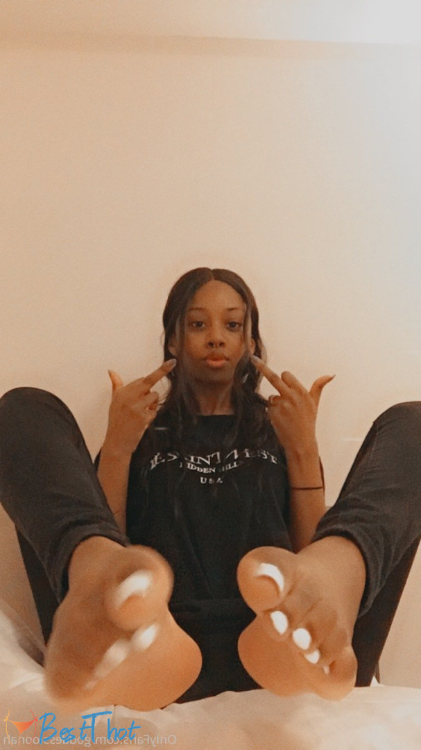 Photo by goddessloonah published on December 24,2024 04:10:14 - BestThots