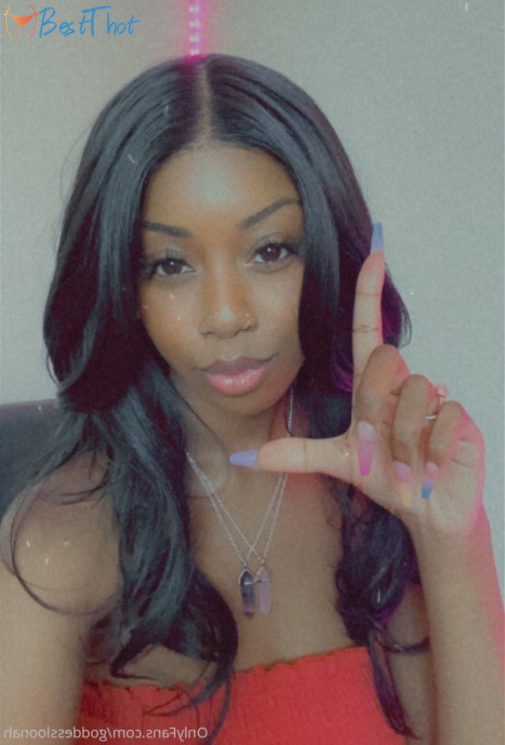 Photo by goddessloonah published on December 24,2024 04:10:29 - BestThots