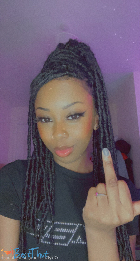 Photo by goddessloonah published on December 24,2024 04:10:41 - BestThots
