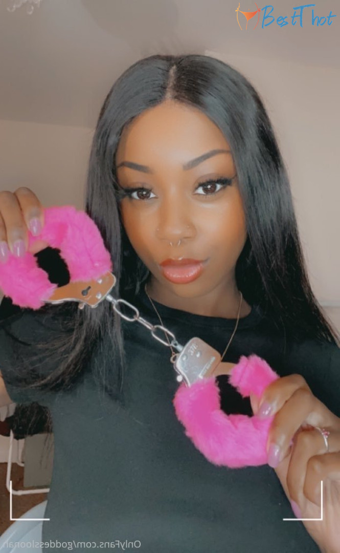 Photo by goddessloonah published on December 24,2024 04:11:22 - BestThots