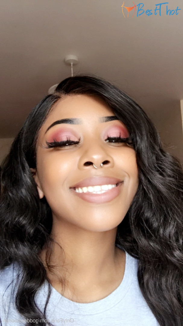 Photo by goddessloonah published on December 24,2024 04:12:17 - BestThots