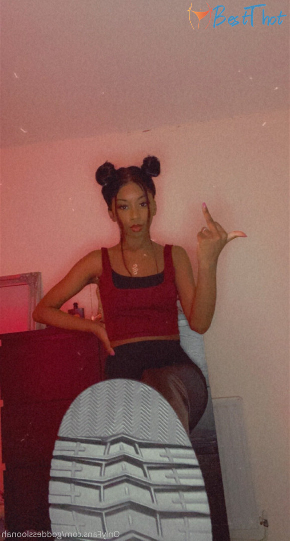 Photo by goddessloonah published on December 24,2024 04:12:23 - BestThots