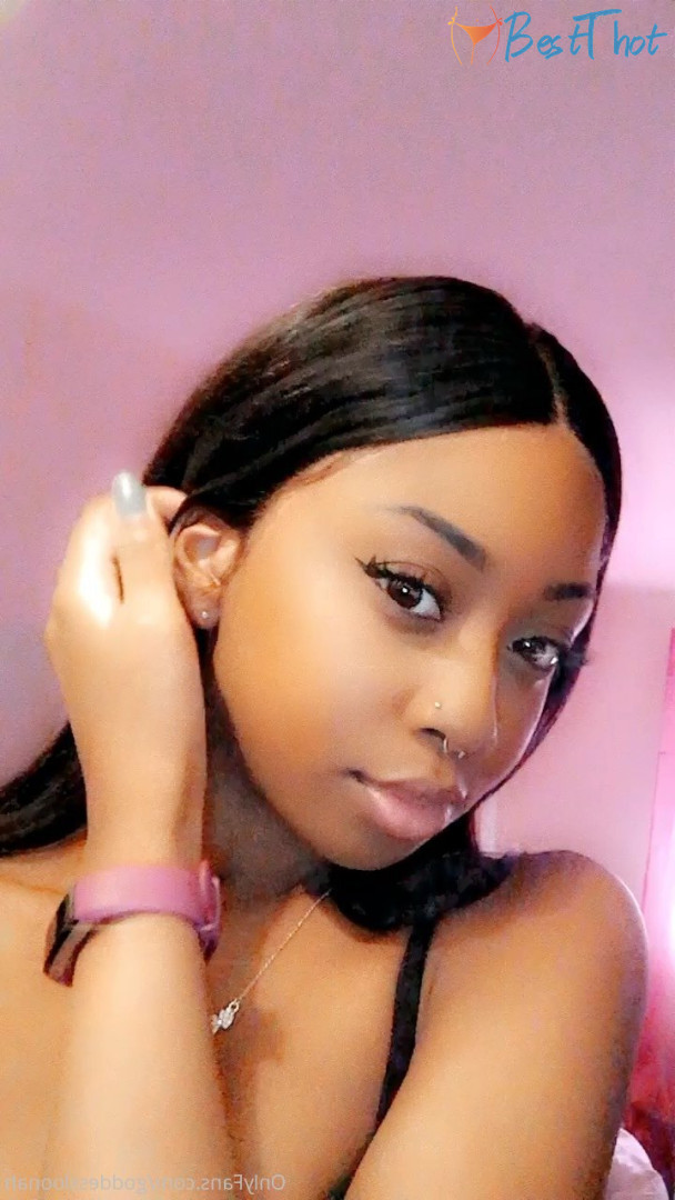 Photo by goddessloonah published on December 24,2024 04:12:42 - BestThots