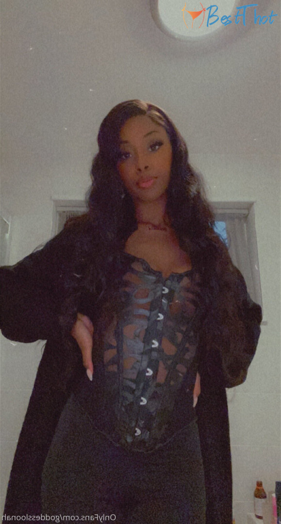 Photo by goddessloonah published on December 24,2024 04:12:56 - BestThots