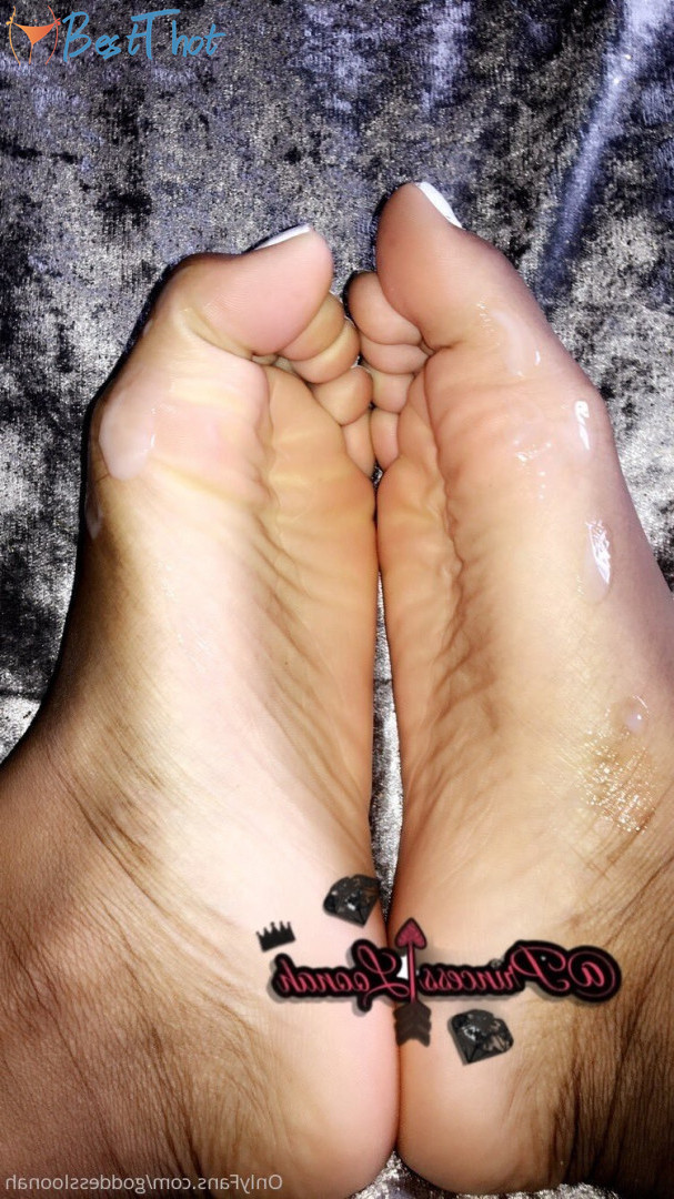 Photo by goddessloonah published on December 24,2024 04:13:06 - BestThots