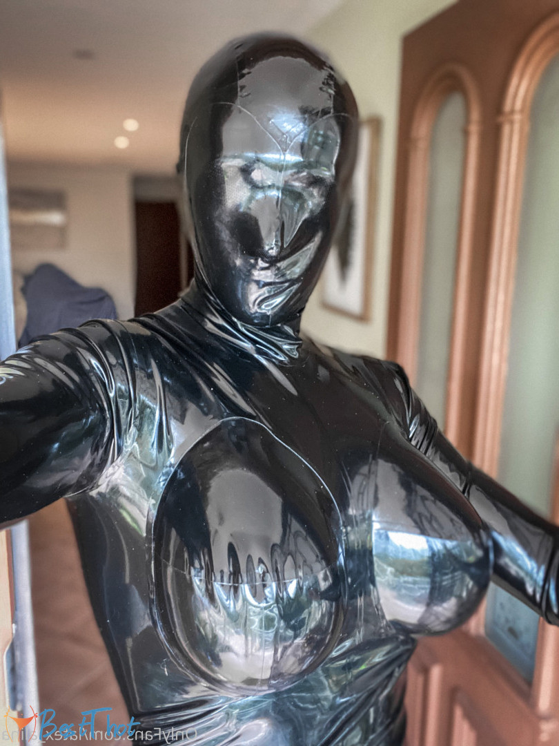 Photo by latex_alina published on December 24,2024 21:11:55 - BestThots