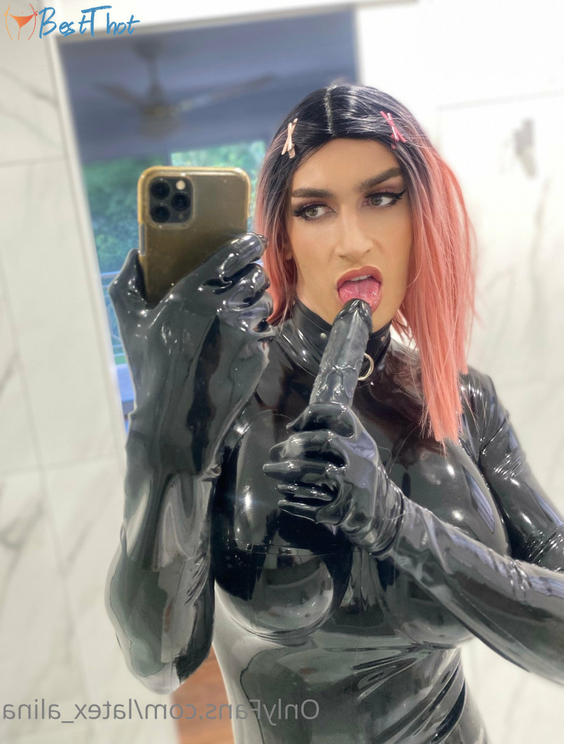 Photo by latex_alina published on December 24,2024 21:11:57 - BestThots