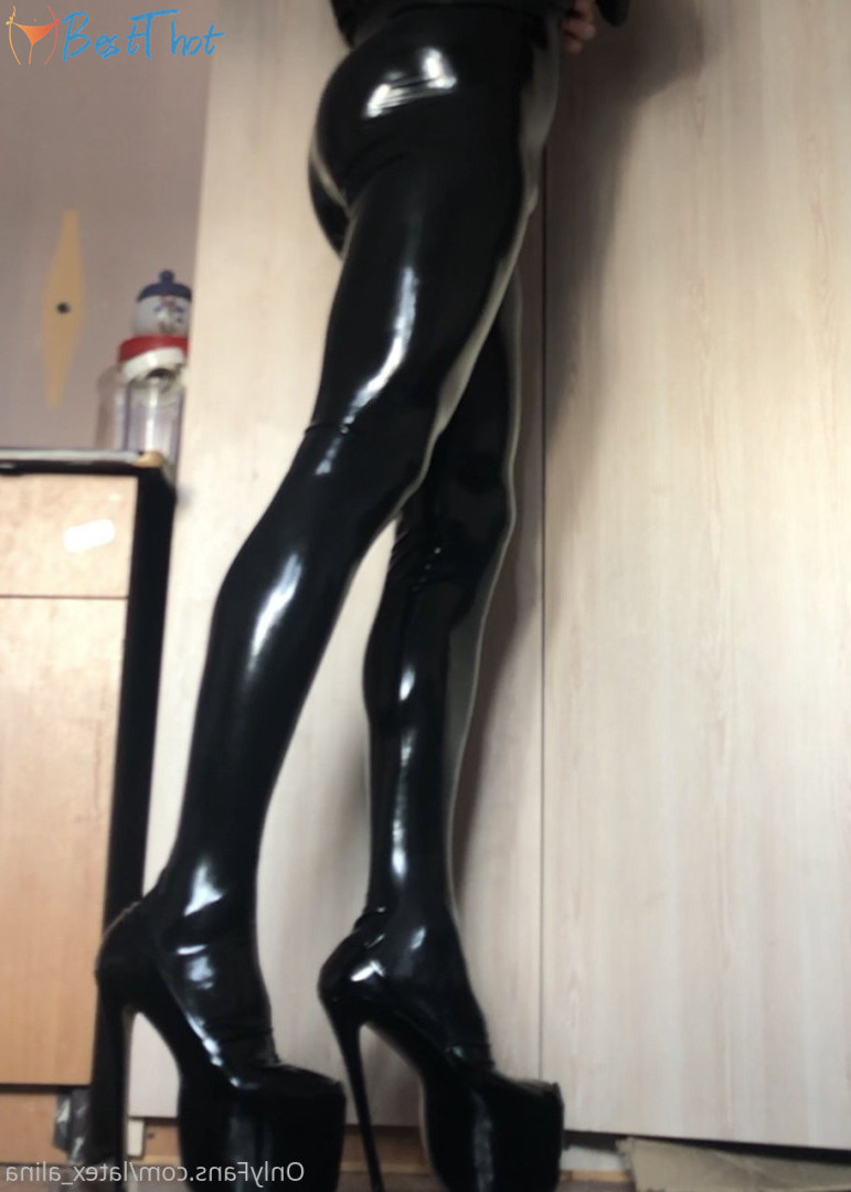 Photo by latex_alina published on December 24,2024 21:13:01 - BestThots