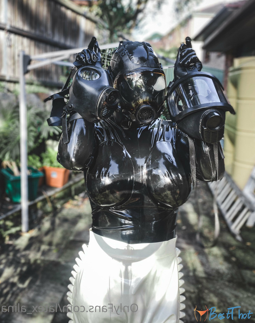 Photo by latex_alina published on December 24,2024 22:10:22 - BestThots