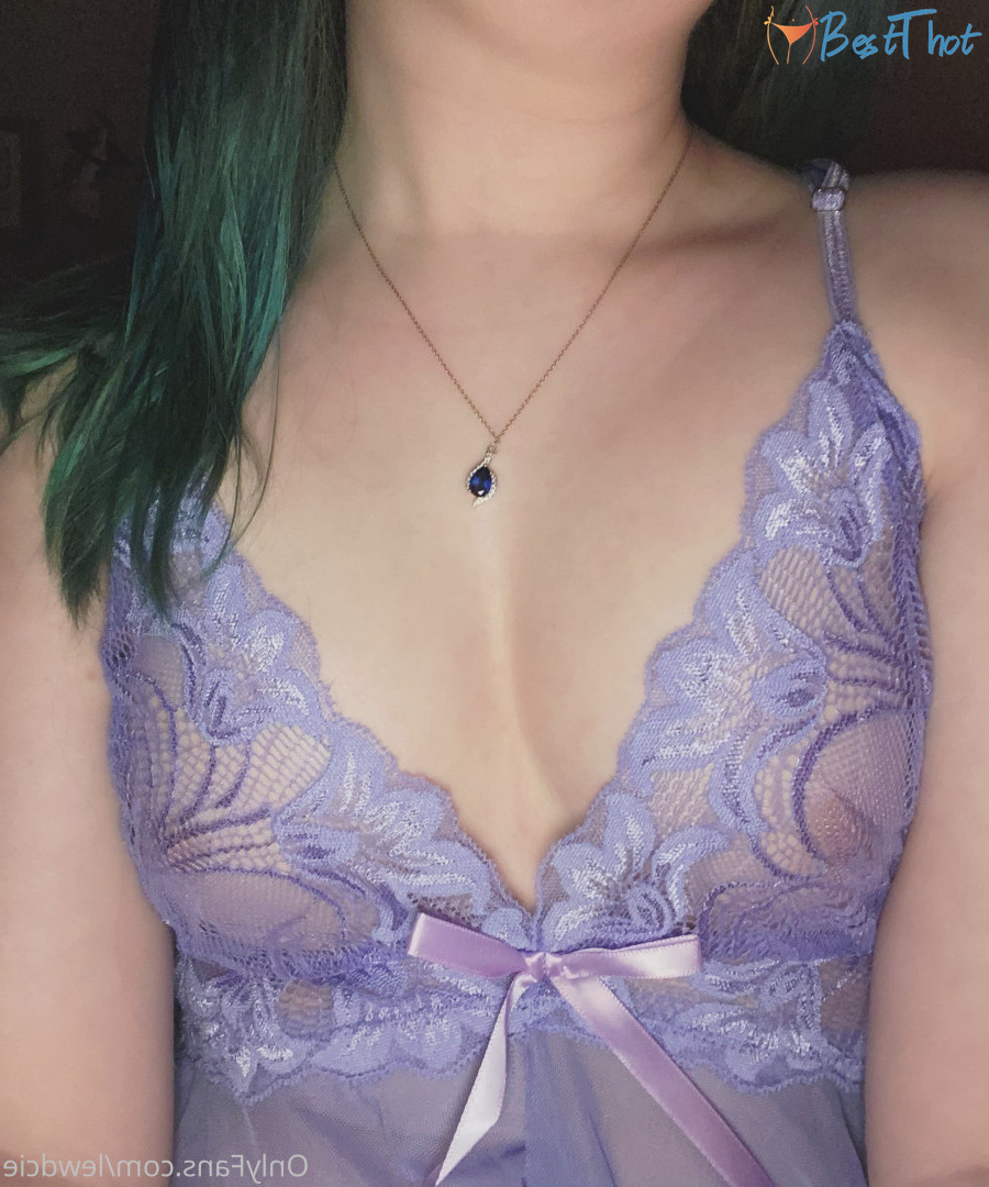 Photo by lewdcie published on December 24,2024 23:11:38 - BestThots