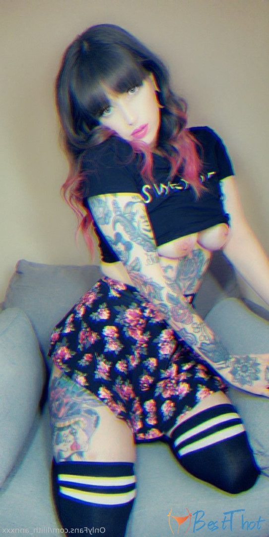 Photo by lilith_annxxx published on December 25,2024 00:11:25 - BestThots
