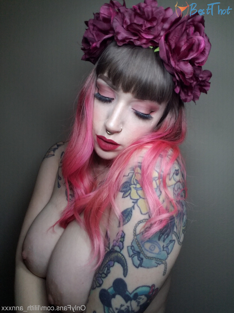 Photo by lilith_annxxx published on December 25,2024 00:12:43 - BestThots