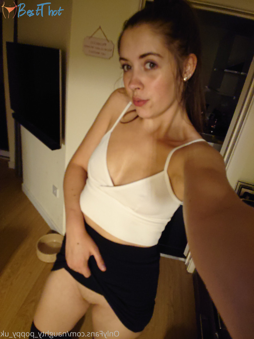 Photo by naughty_poppy_uk published on December 26,2024 10:14:17 - BestThots
