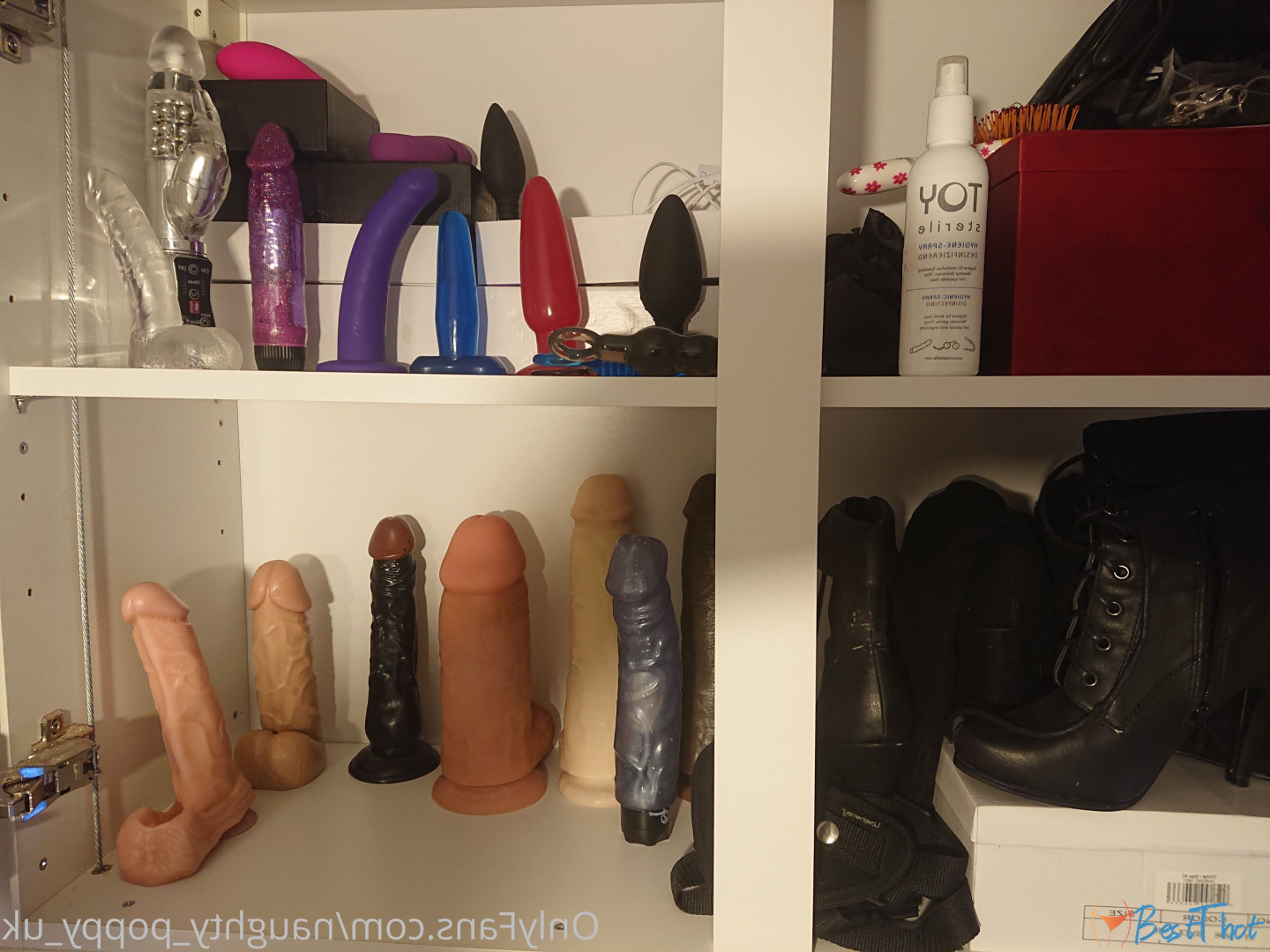 Photo by naughty_poppy_uk published on December 26,2024 11:11:20 - BestThots