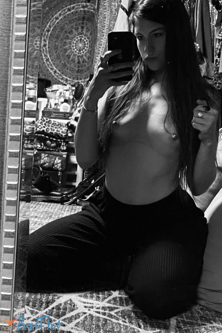 Photo by stephanieedson published on January 3,2025 19:24:51 - BestThots