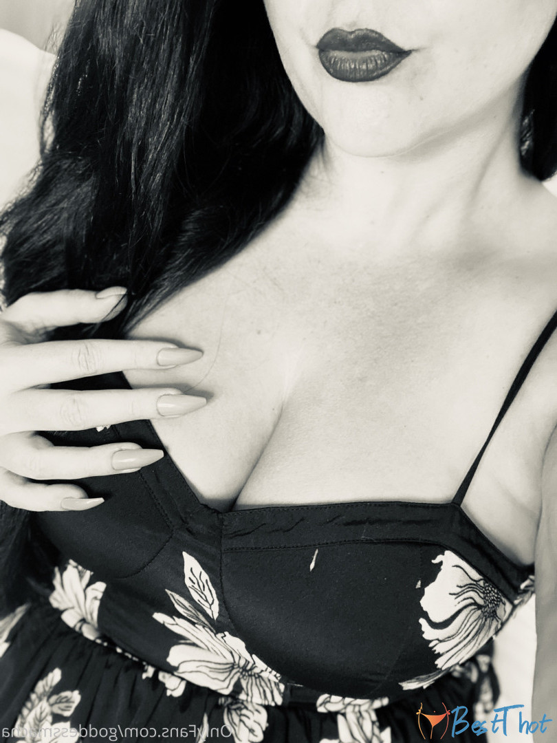 Photo by goddessmacha published on December 28,2024 21:16:45 - BestThots