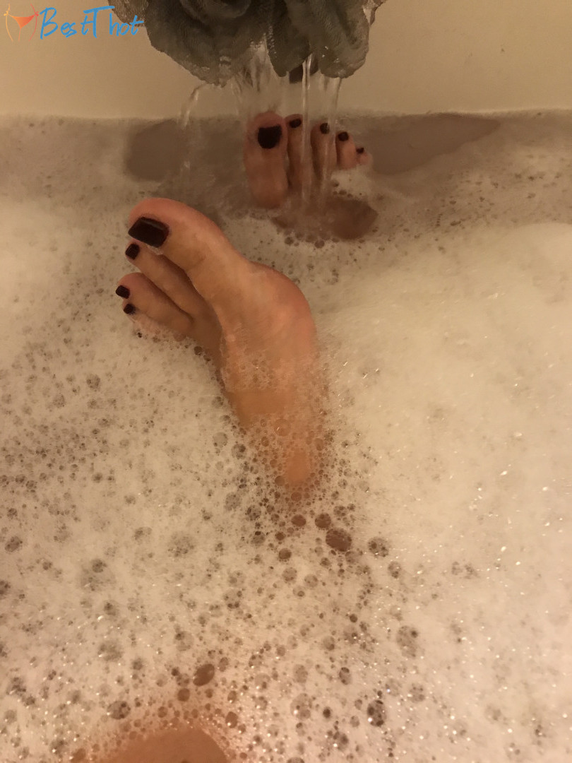 Photo by goddessmacha published on December 28,2024 22:13:08 - BestThots