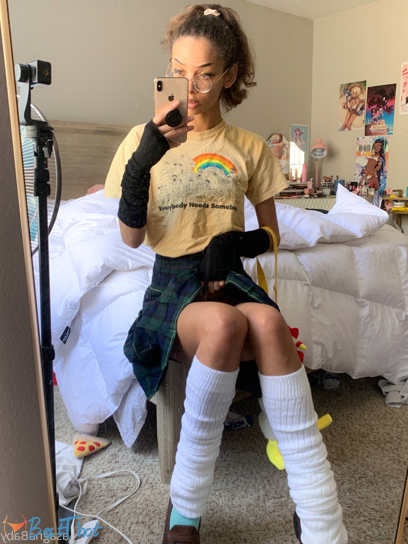 Photo by lasagnababy published on December 28,2024 23:14:55 - BestThots