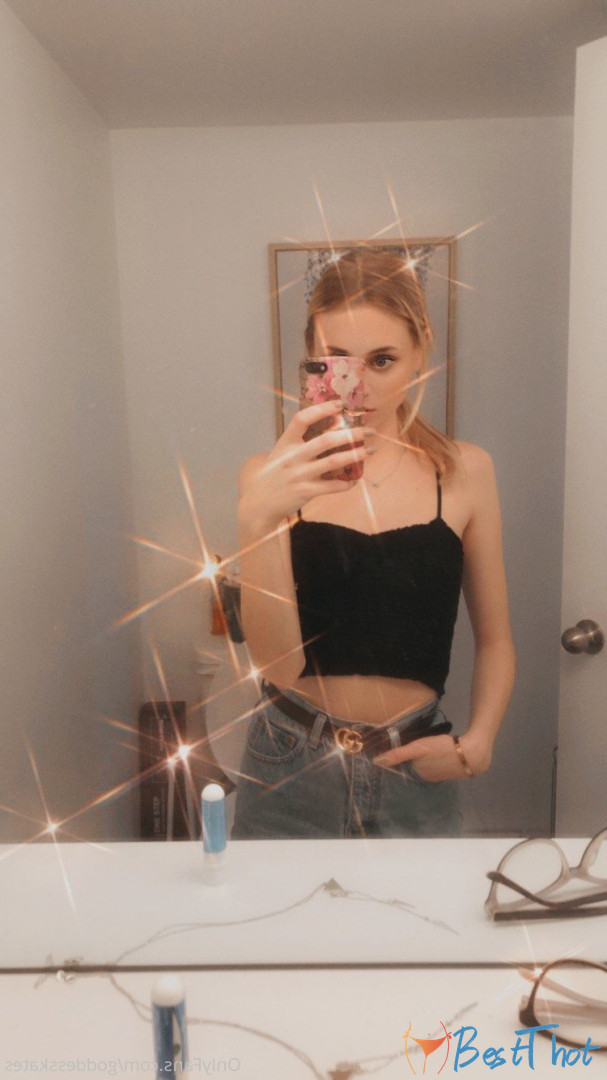 Photo by goddesskates published on December 29,2024 01:21:39 - BestThots