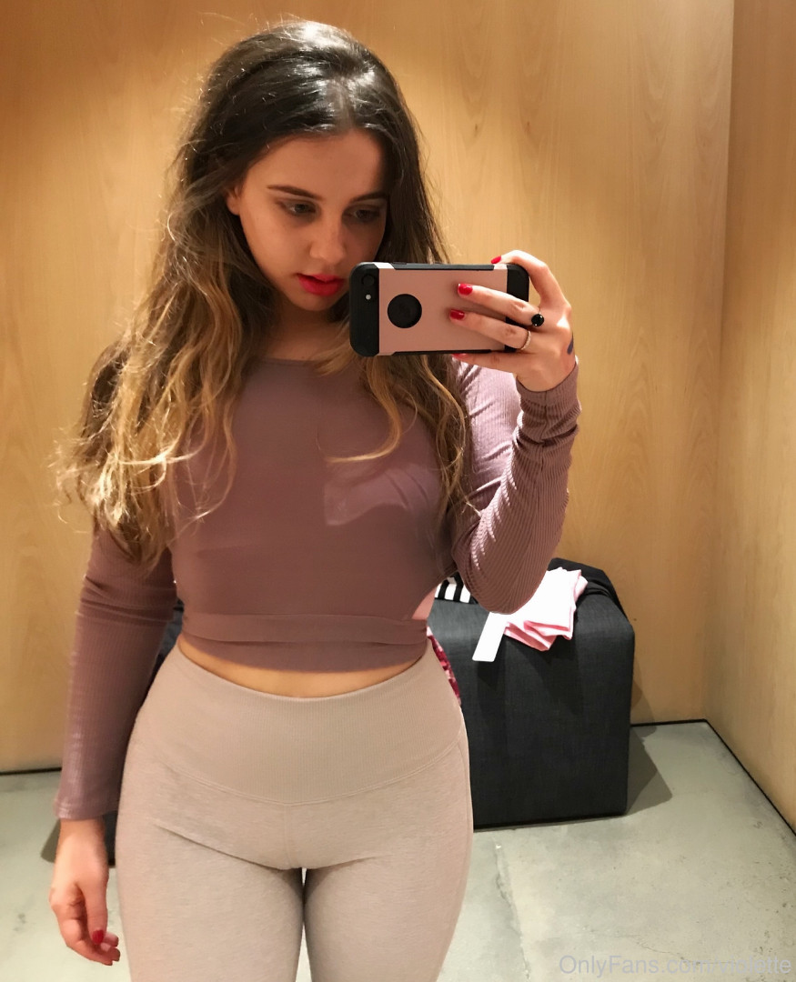 Photo by violette published on October 17,2023 07:25:44 - BestThots