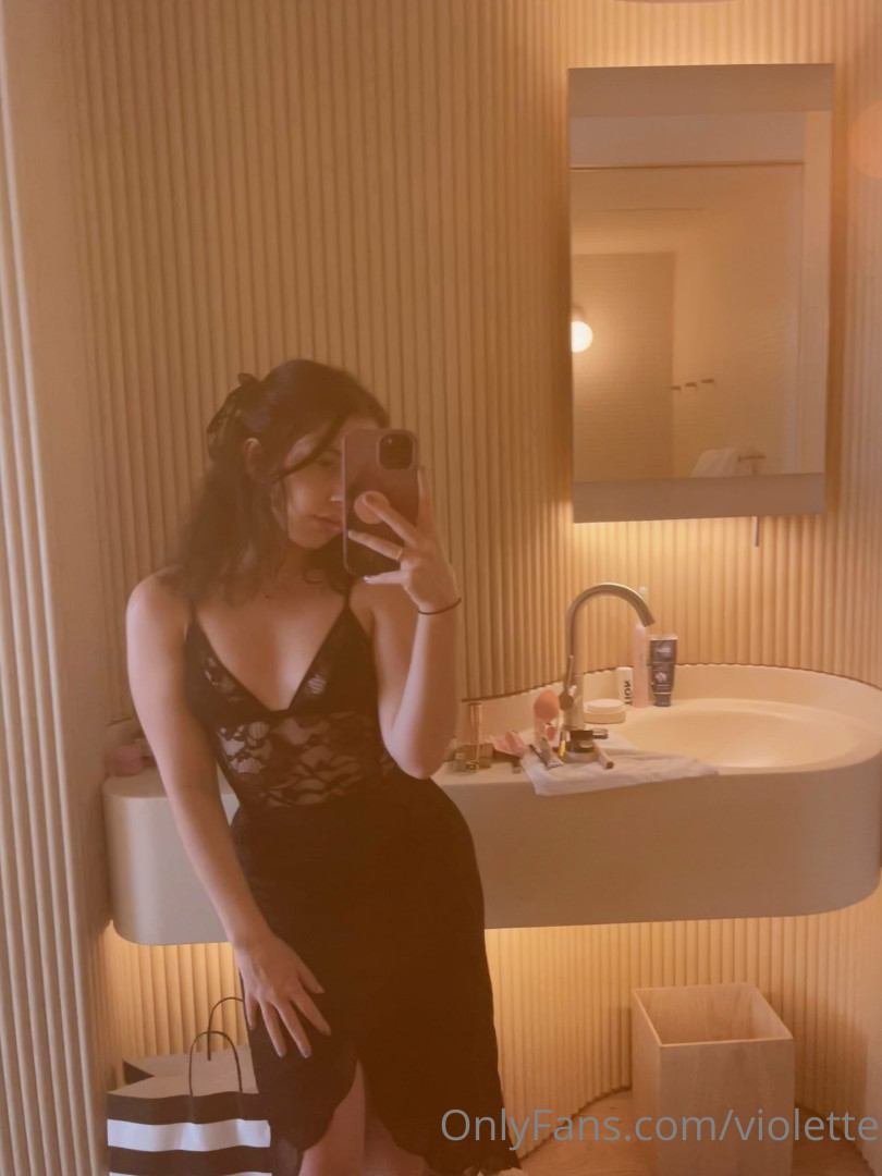 Photo by violette published on October 17,2023 07:31:24 - BestThots