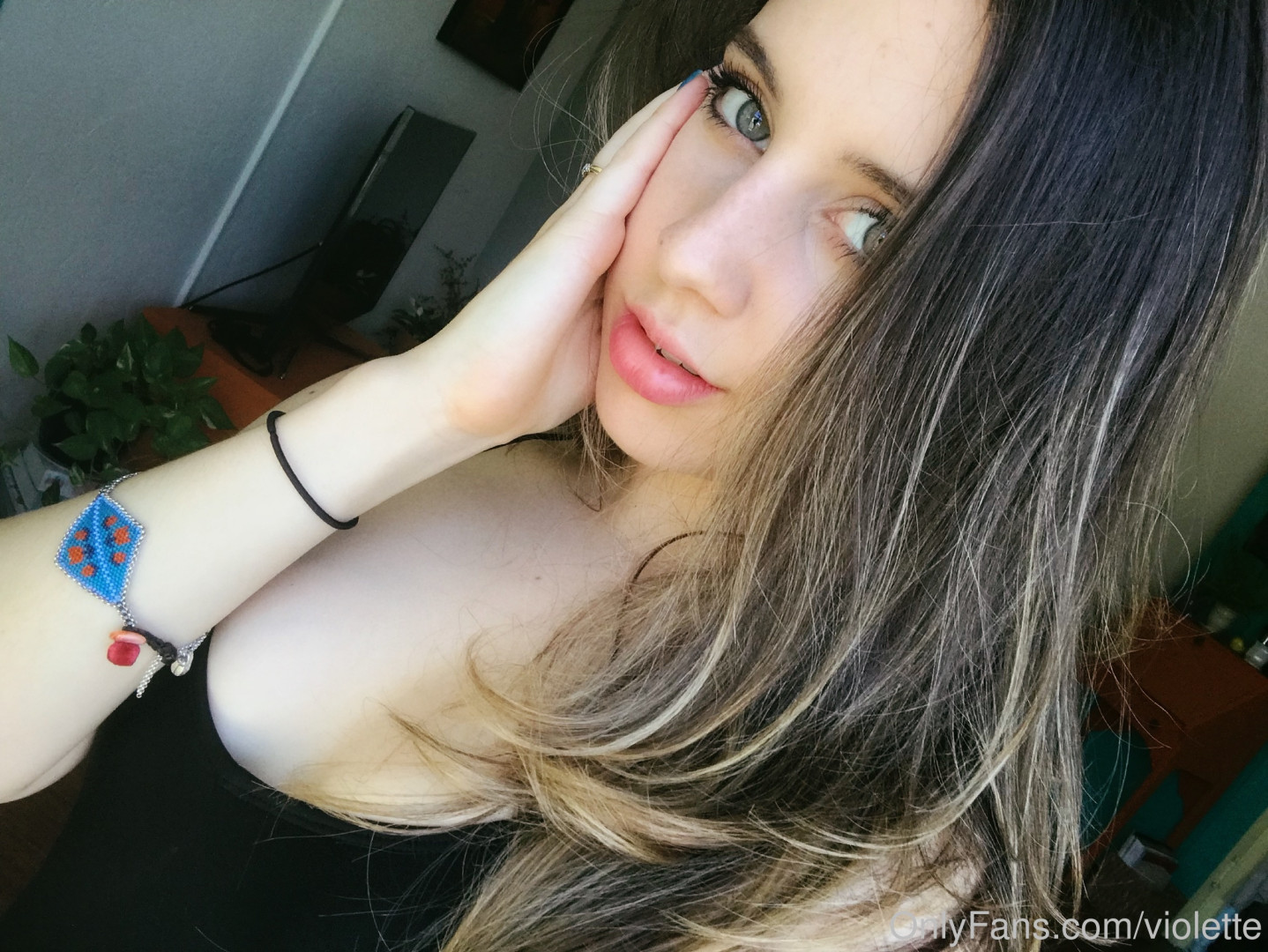 Photo by violette published on October 17,2023 07:38:07 - BestThots