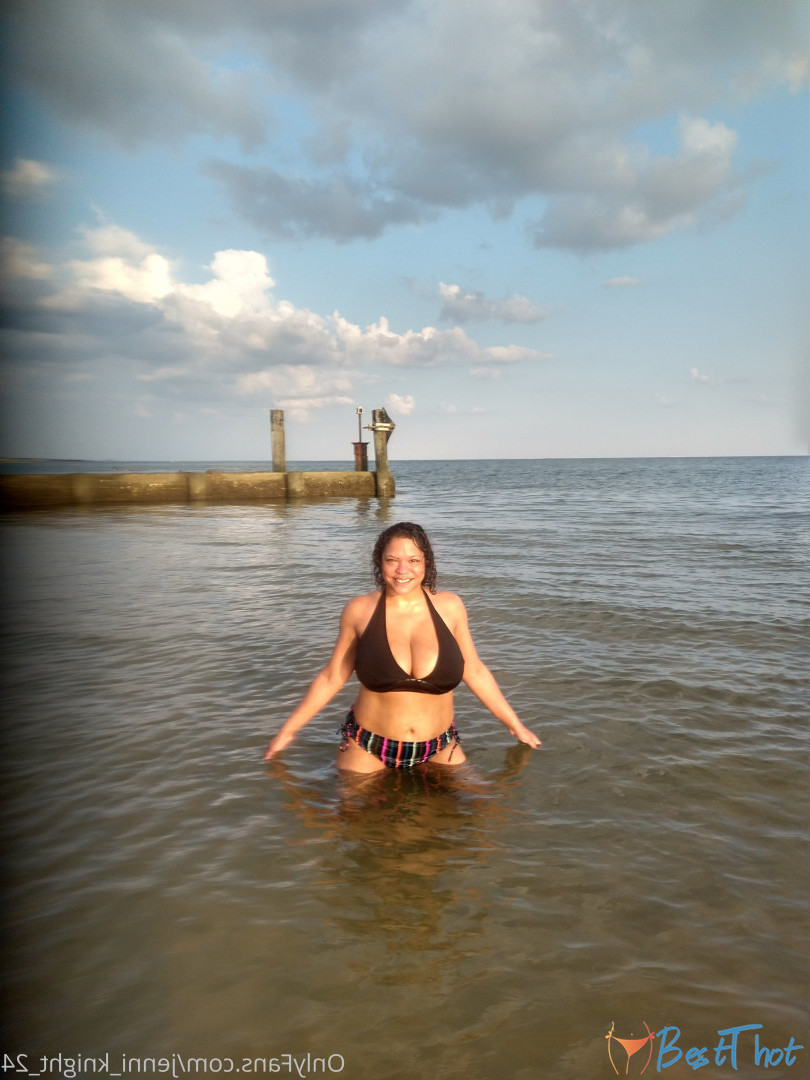 Photo by jenni_knight_24 published on December 29,2024 08:14:35 - BestThots