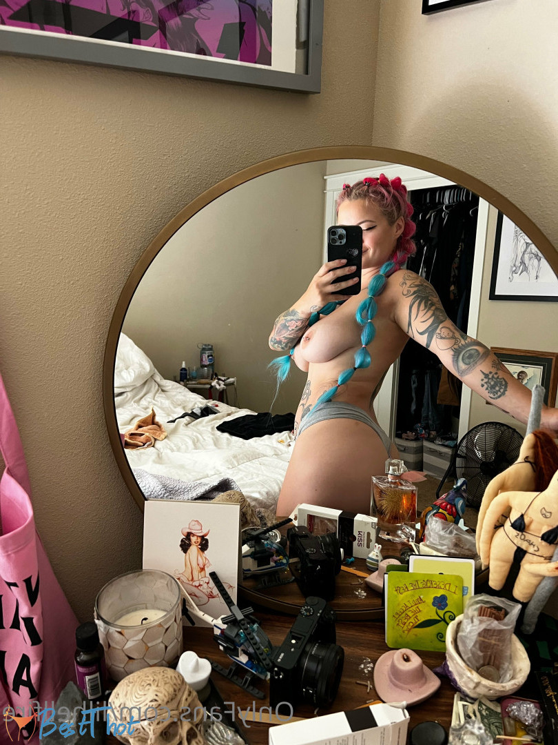 Photo by lilhellfire published on December 29,2024 12:14:16 - BestThots