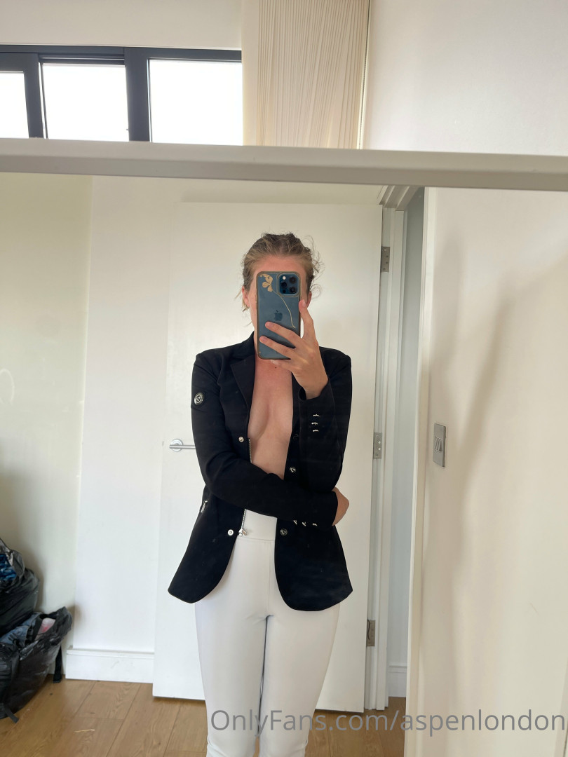 Photo by aspenlondon published on November 24,2023 07:53:25 - BestThots