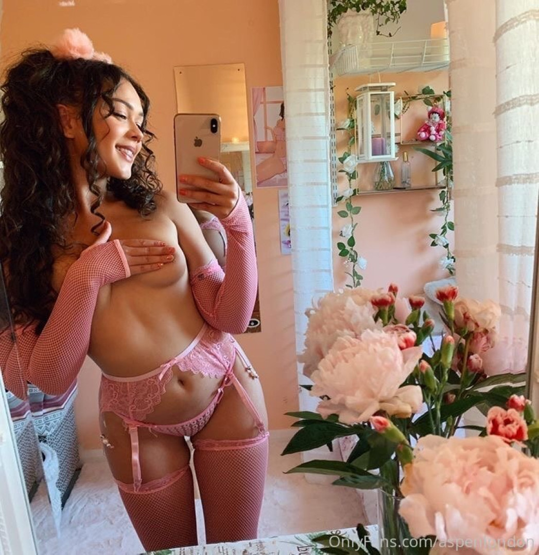 Photo by aspenlondon published on November 24,2023 07:55:03 - BestThots