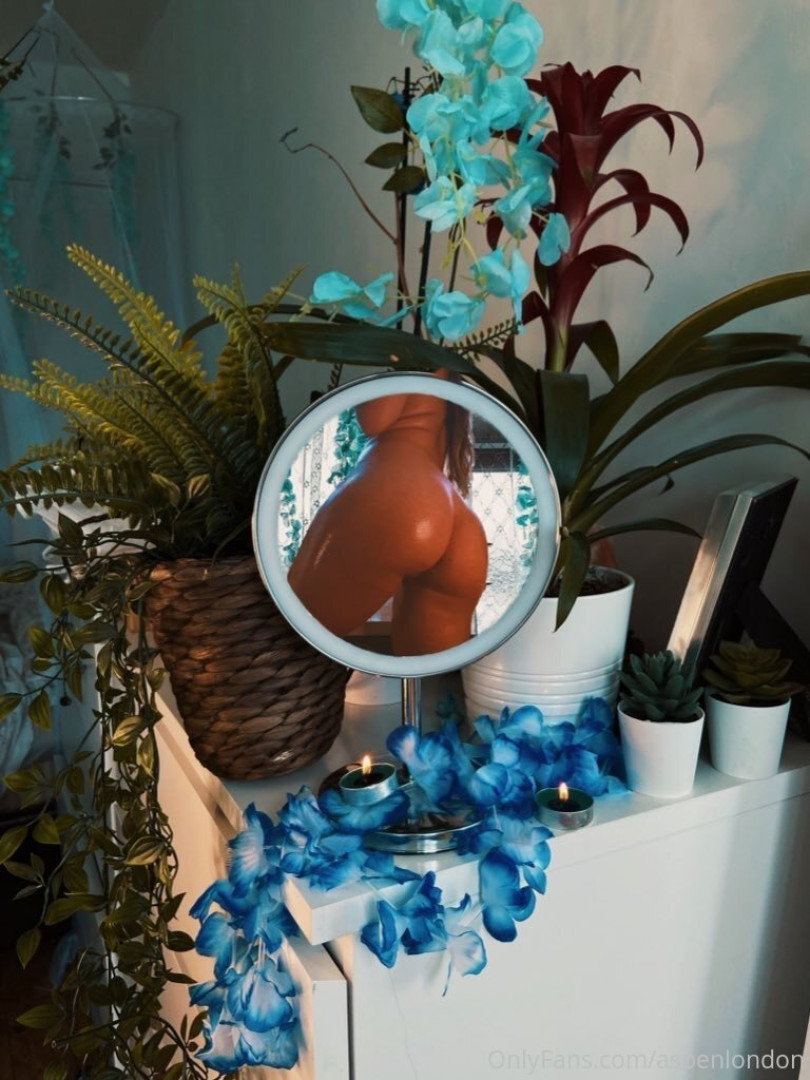 Photo by aspenlondon published on November 24,2023 08:00:48 - BestThots