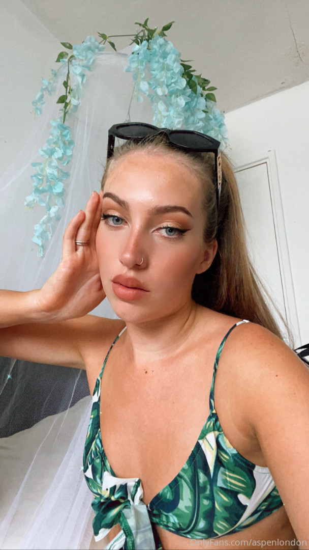 Photo by aspenlondon published on November 24,2023 08:03:19 - BestThots