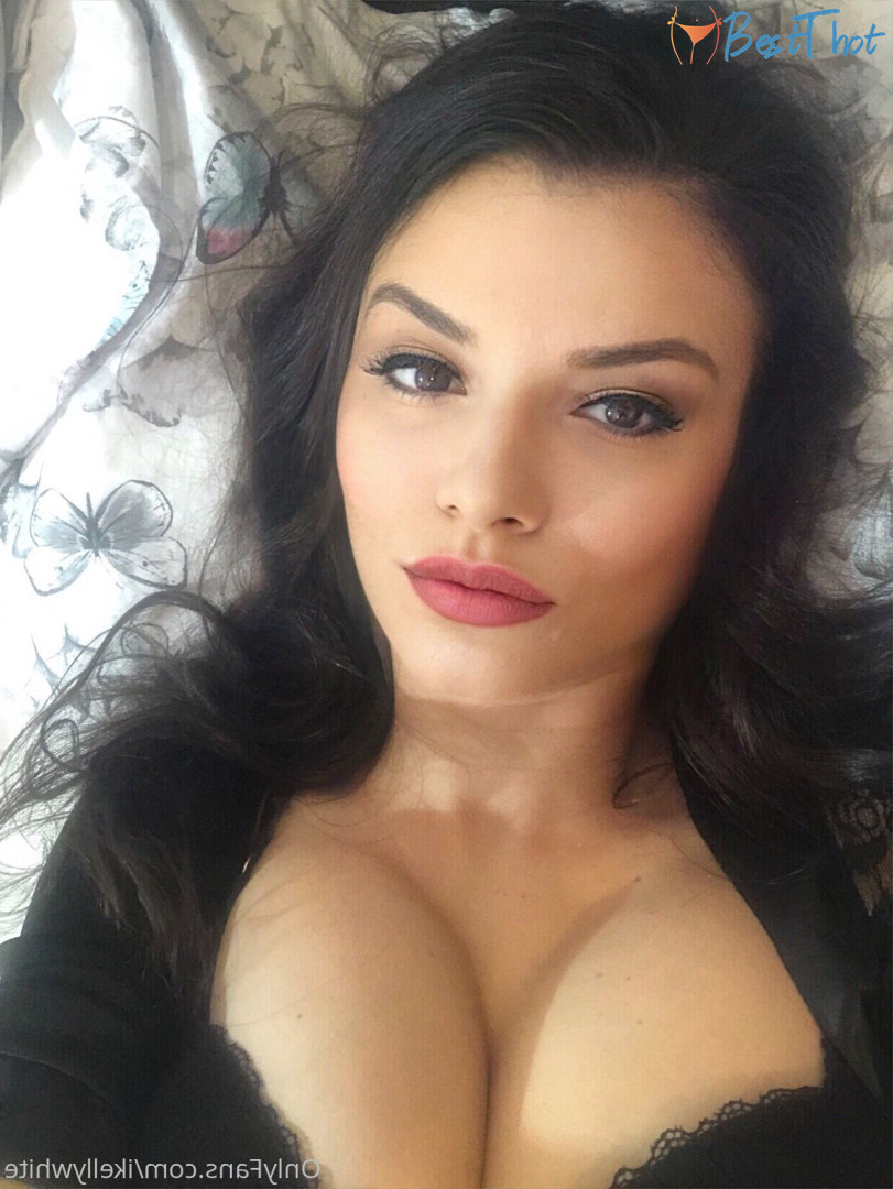 ikellywhite #9580061