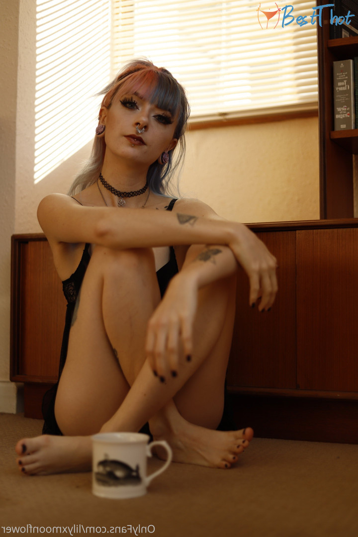 Photo by lilyxmoonflower published on December 30,2024 09:15:46 - BestThots
