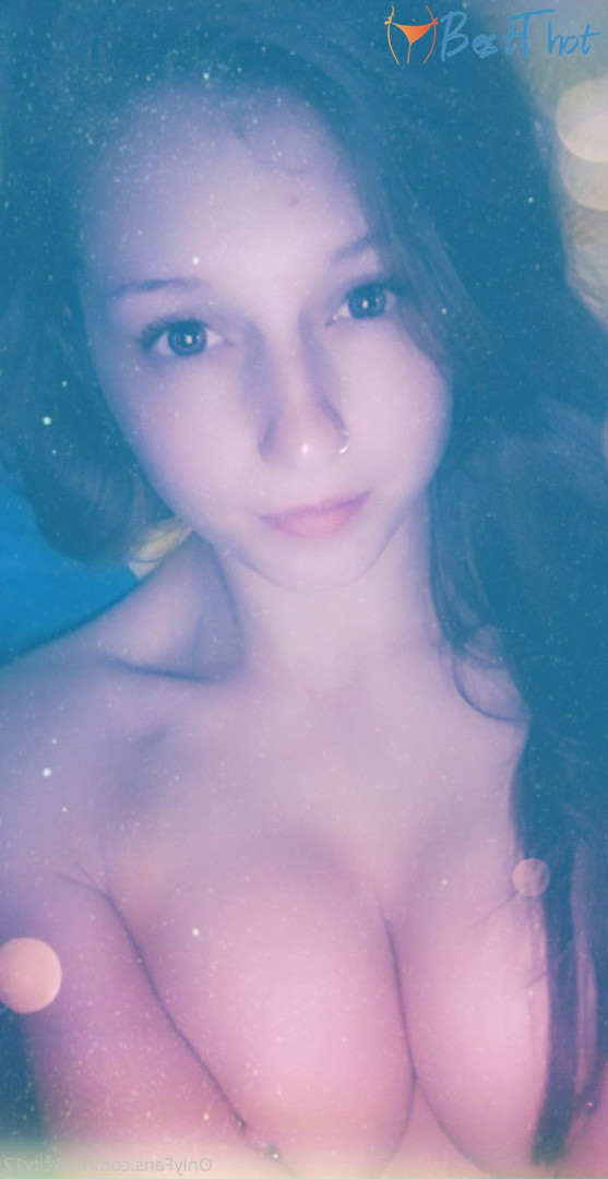 Photo by kaylakitty published on December 30,2024 01:23:41 - BestThots