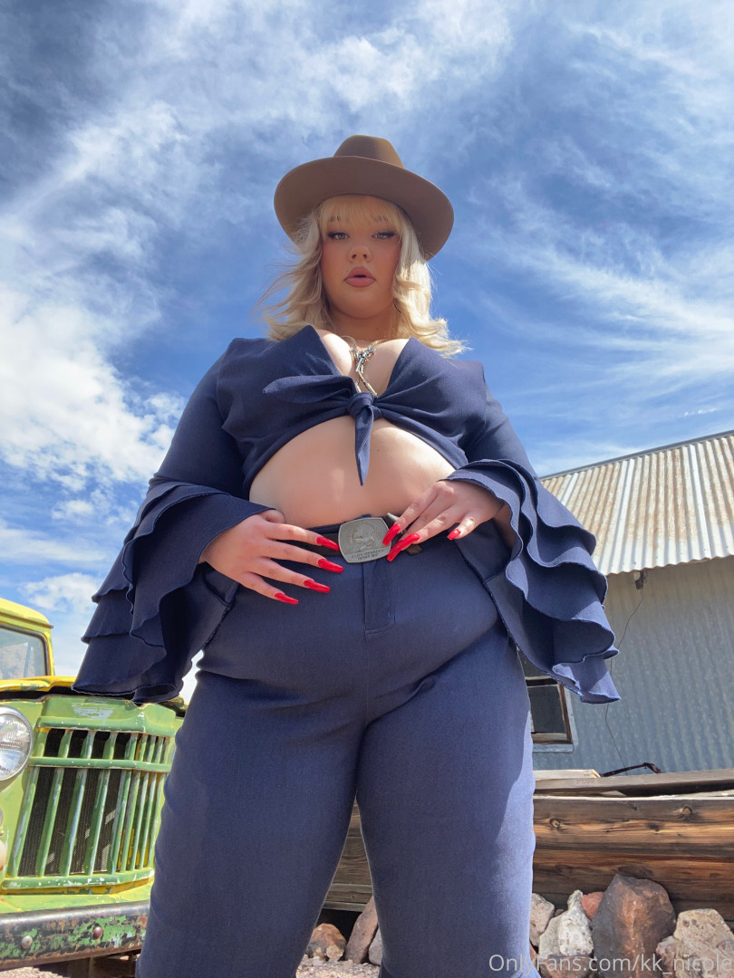 Photo by sweetlikesugar999 published on May 17,2023 10:15:55 - BestThots