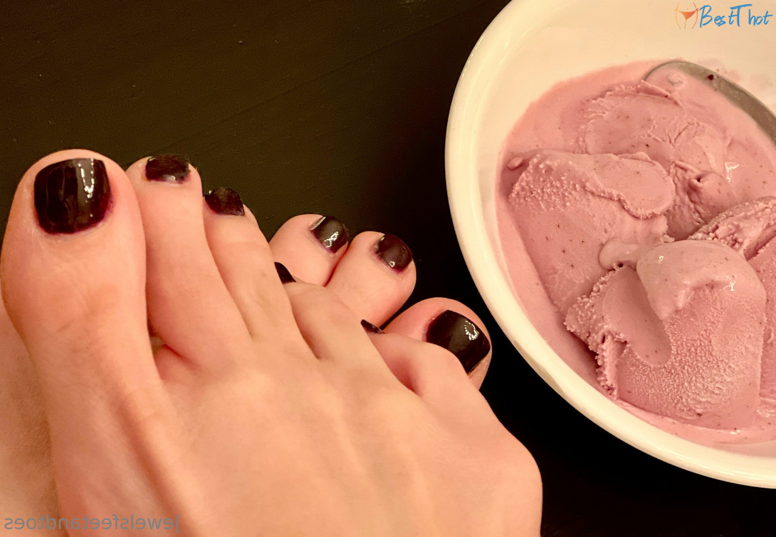 Photo by jewelsfeetandtoes published on December 30,2024 15:15:37 - BestThots