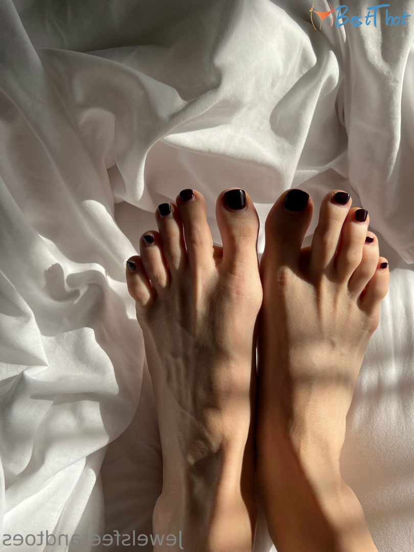 Photo by jewelsfeetandtoes published on December 30,2024 15:15:55 - BestThots