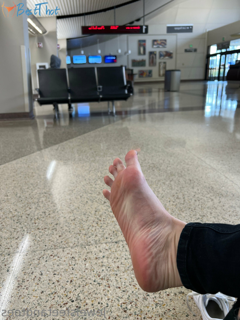 jewelsfeetandtoes #9588768