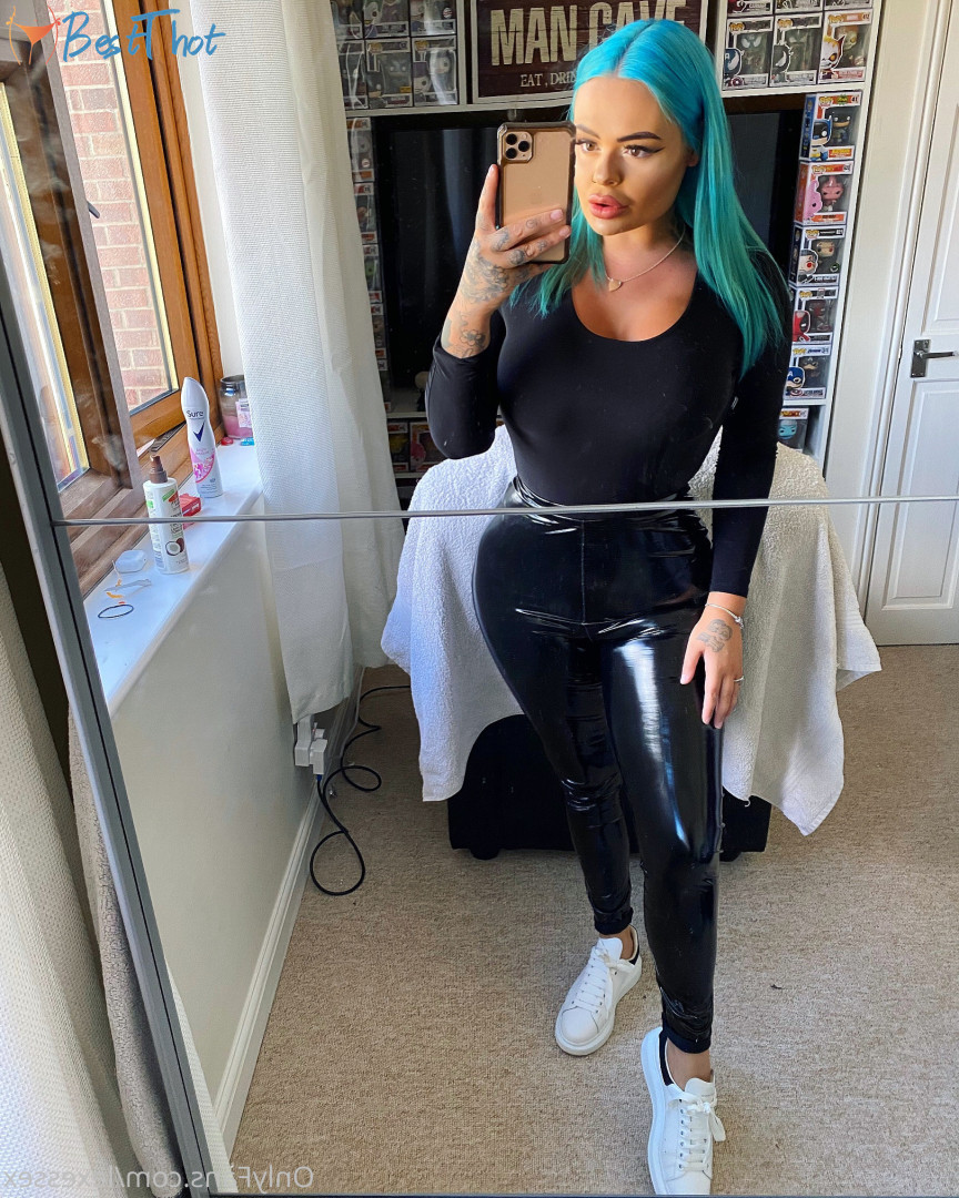 Photo by wet_lexie published on December 31,2024 00:16:02 - BestThots
