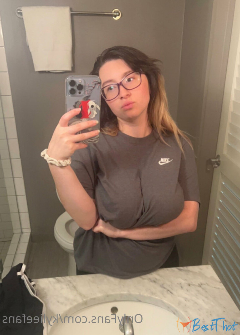 Photo by kylieefans published on December 31,2024 00:14:58 - BestThots