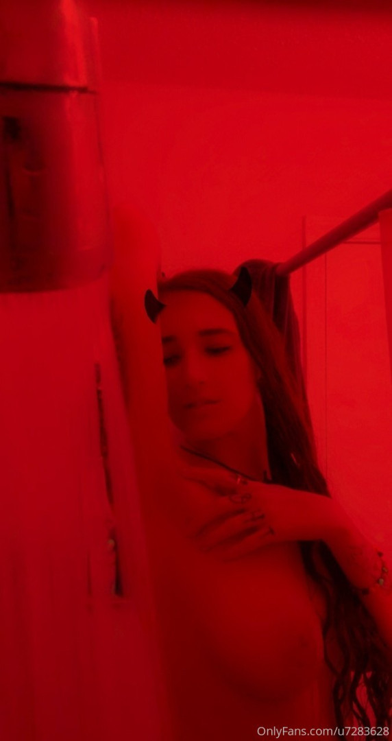 Photo by lilylurid published on June 16,2023 09:13:36 - BestThots