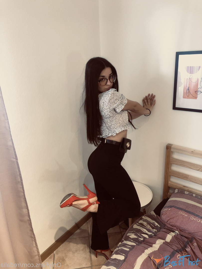 Photo by liaeleo published on December 31,2024 05:21:23 - BestThots