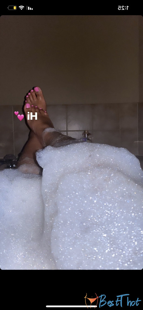 Photo by littlemisslibrarian published on December 31,2024 05:21:33 - BestThots