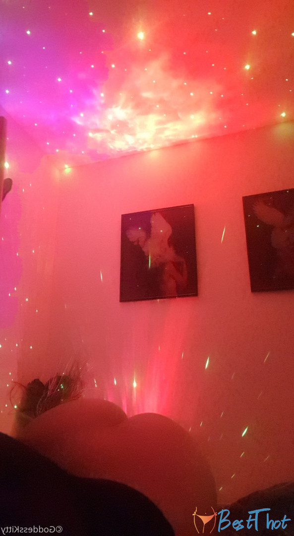 Photo by goddess_kitty published on December 31,2024 12:17:56 - BestThots
