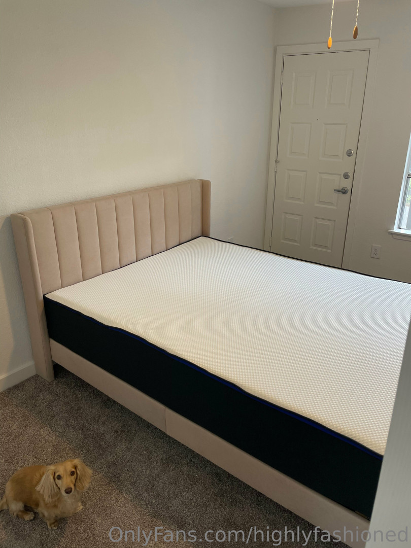 Photo by highlyfashioned published on October 16,2023 12:33:55 - BestThots