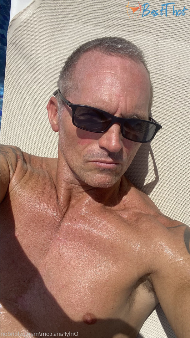 Photo by marcuslondon published on January 1,2025 11:16:36 - BestThots