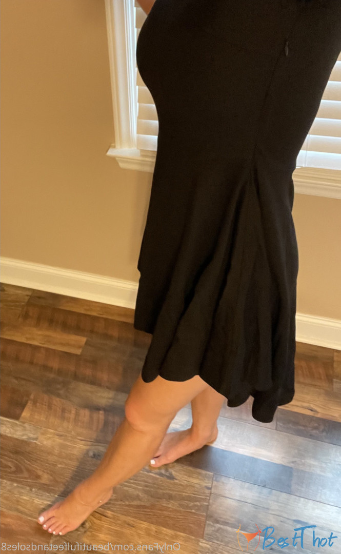 Photo by lillystarsfeetanbody published on January 1,2025 03:18:07 - BestThots